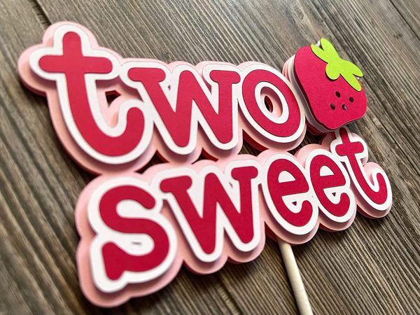 Strawberry Two Sweet Cake Topper, Strawberry Cake Topper for Boys Girls 2nd Birthday Party, Happy 2nd Birthday Cake Decor Fruit Theme Two Years Old Birthday Party Supplies
